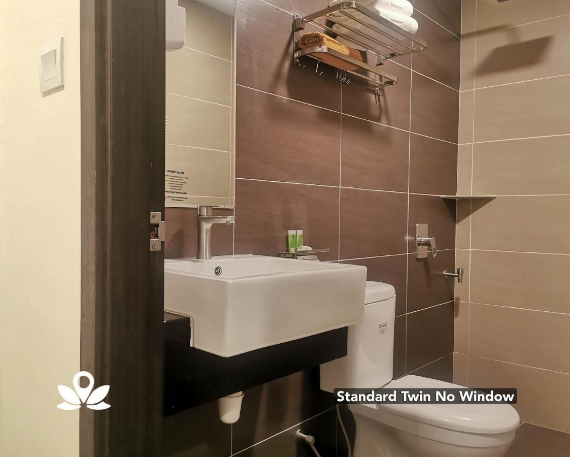 Zen Rooms Ambassador Residence Bintulu Bagian luar foto