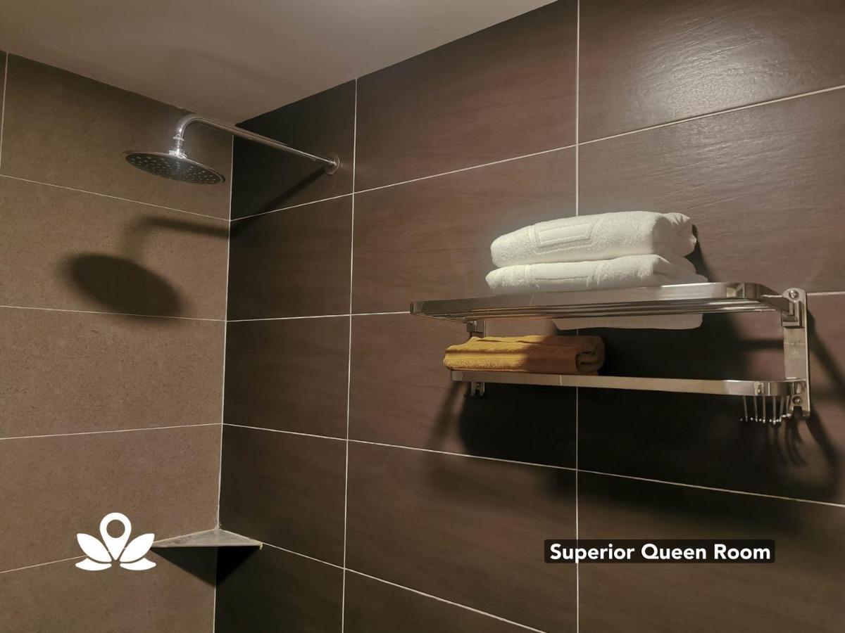 Zen Rooms Ambassador Residence Bintulu Bagian luar foto